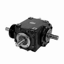 কালো 14rpm থেকে 280rpm হেলিকাল গিয়ার রিডুসার অনমনীয় দাঁতের ফ্ল্যাঙ্ক